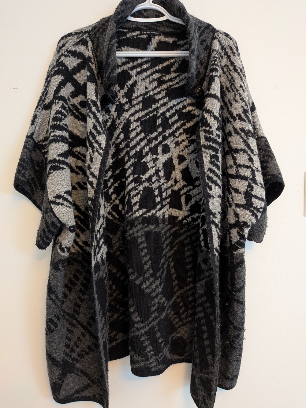 Sarah Pacini Black & Gray Patterned Open Knit Cardigan